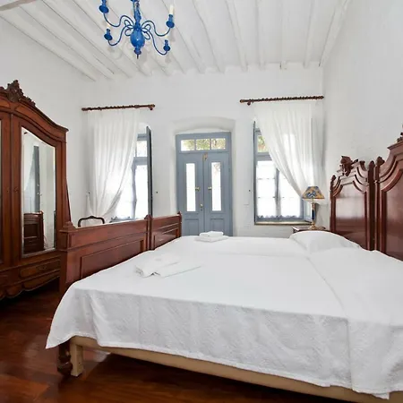 Holiday home Traditional Atmospheric House *