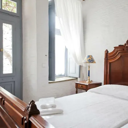 Holiday home Traditional Atmospheric House *